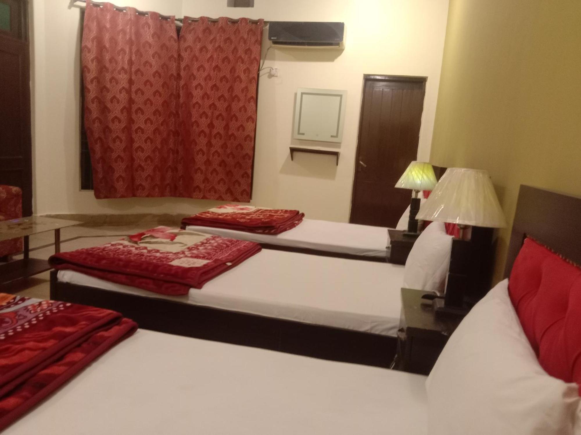 Regal Guest House Bahawalpur 外观 照片